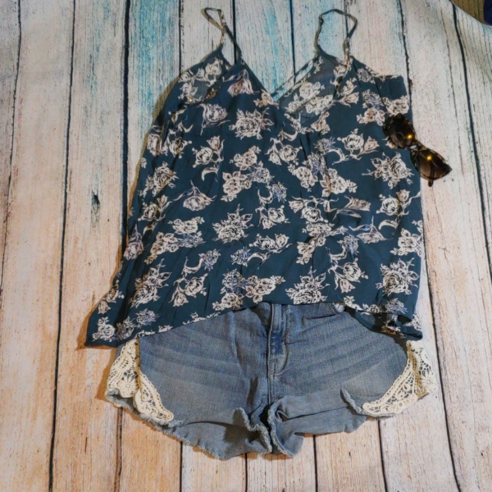 Asymmetric tank